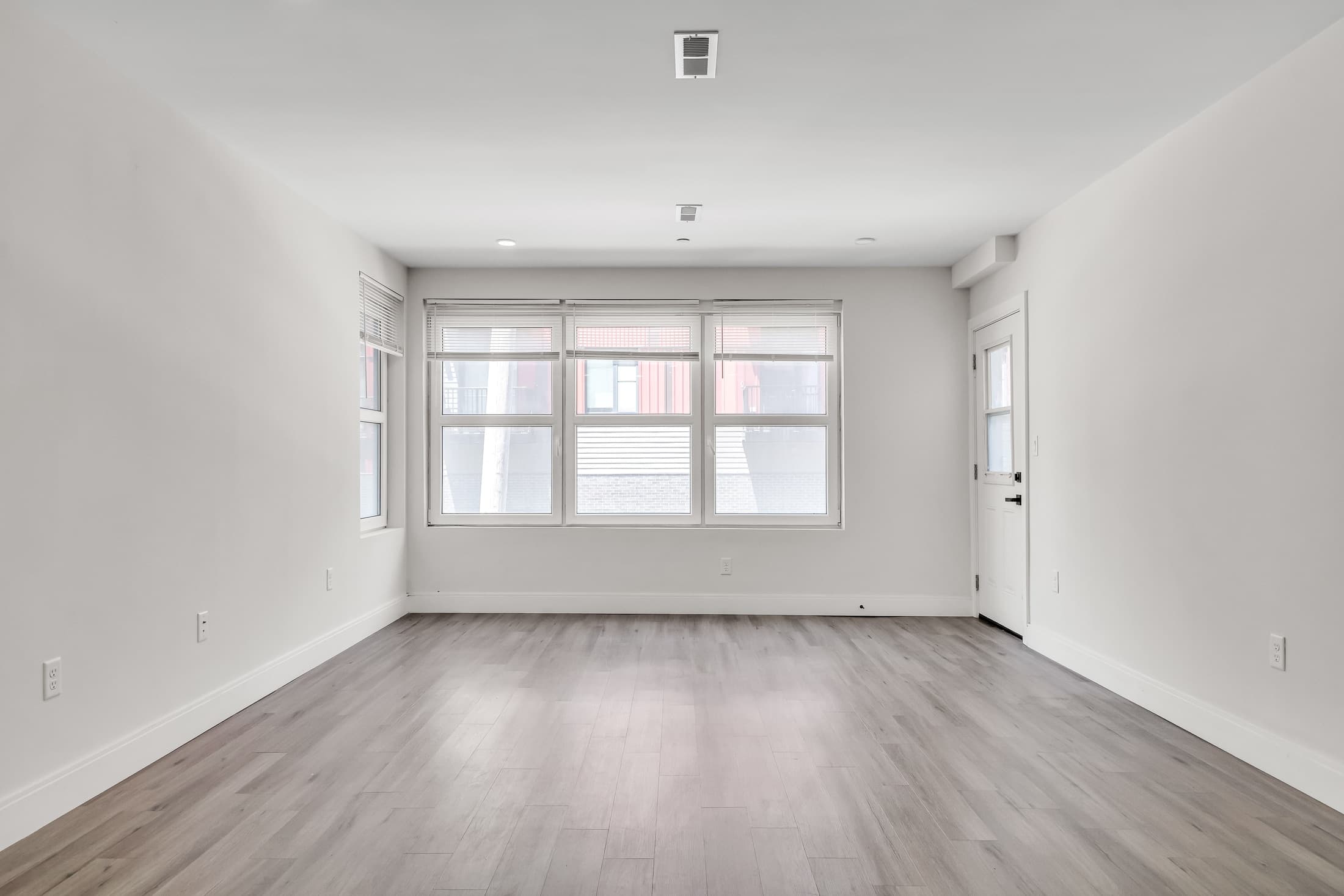 50 Stedman St photo 1