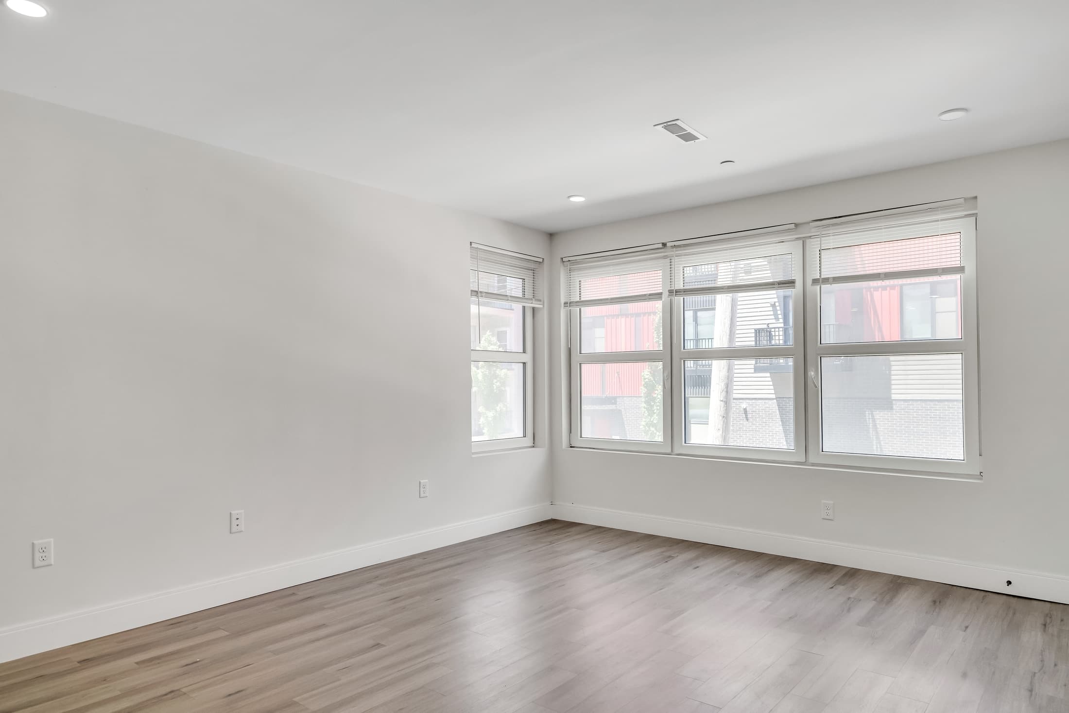 50 Stedman St photo 2
