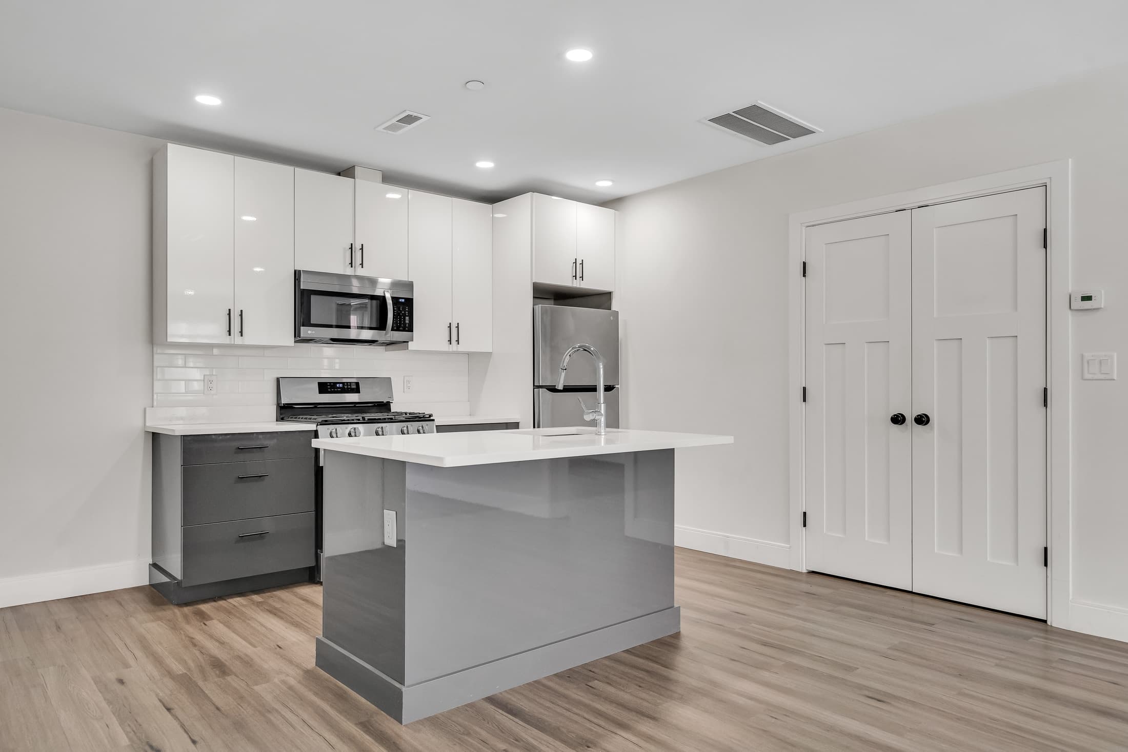 50 Stedman St photo 7