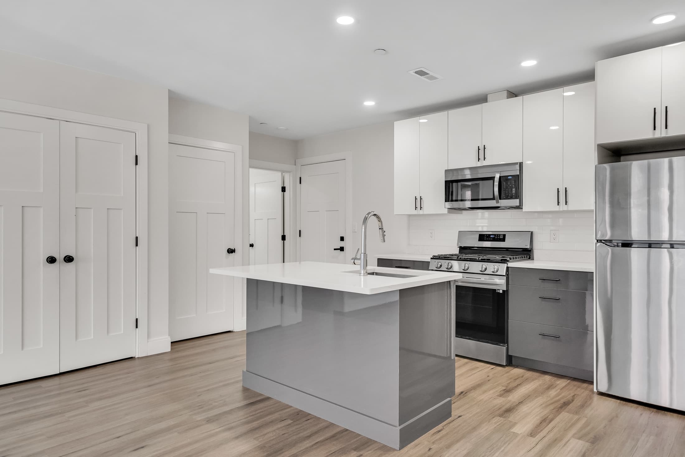 50 Stedman St photo 9