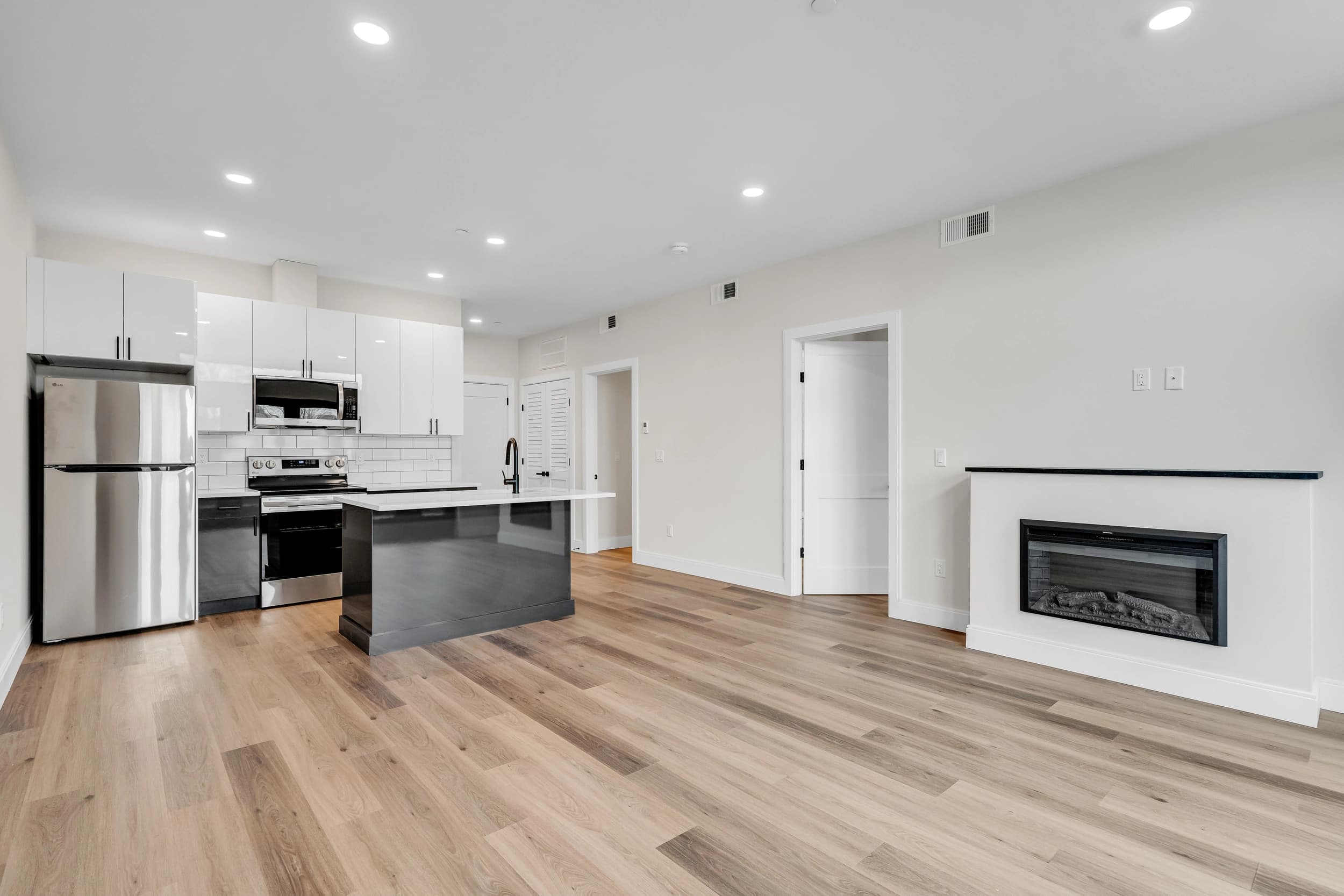 63 Belgrade Ave photo 5